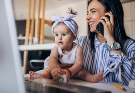 mom and daughter