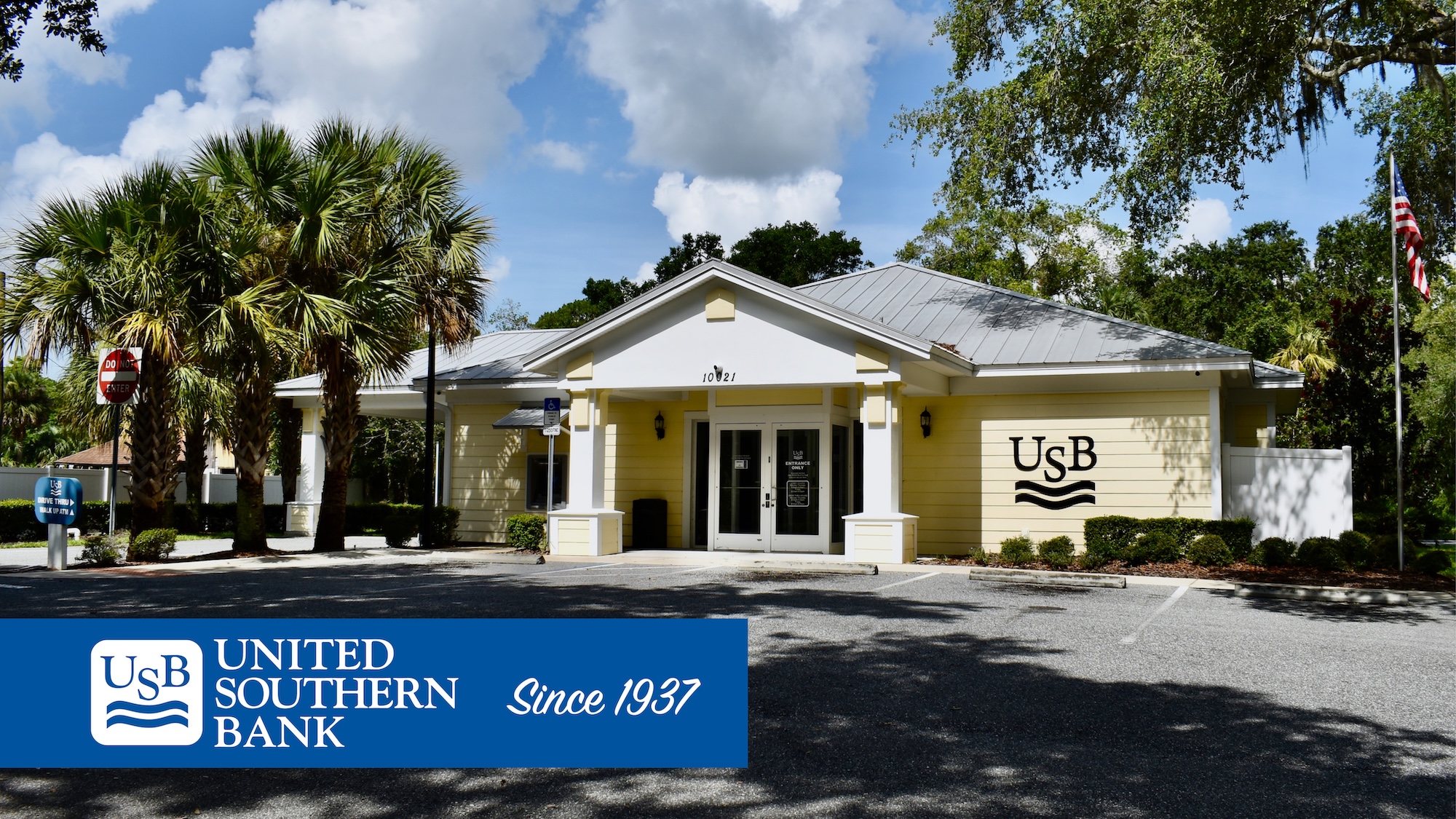exterior photo of United Southern Bank's Lisbon branch building